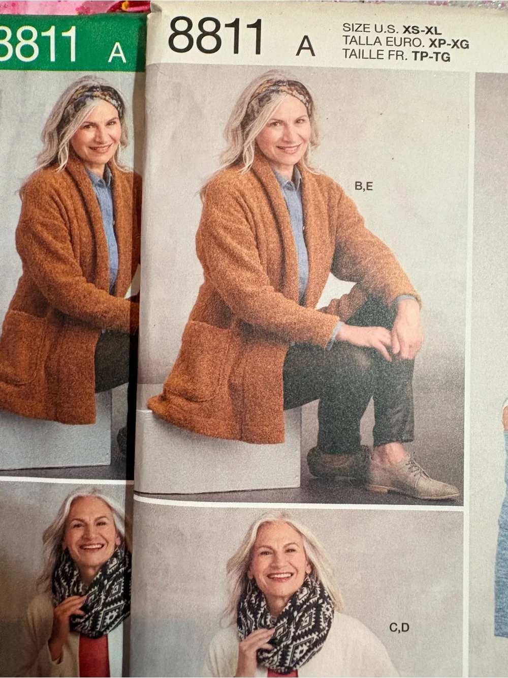 BN UNCUT SIMPLICITY 8811 A XS-XL SWEATER SCARF HEADBAND SEWING PATTERNS